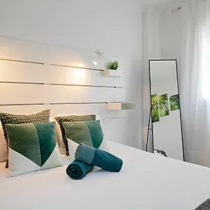 Blue Waves - Free Parking , El Medano (Tenerife) Spain